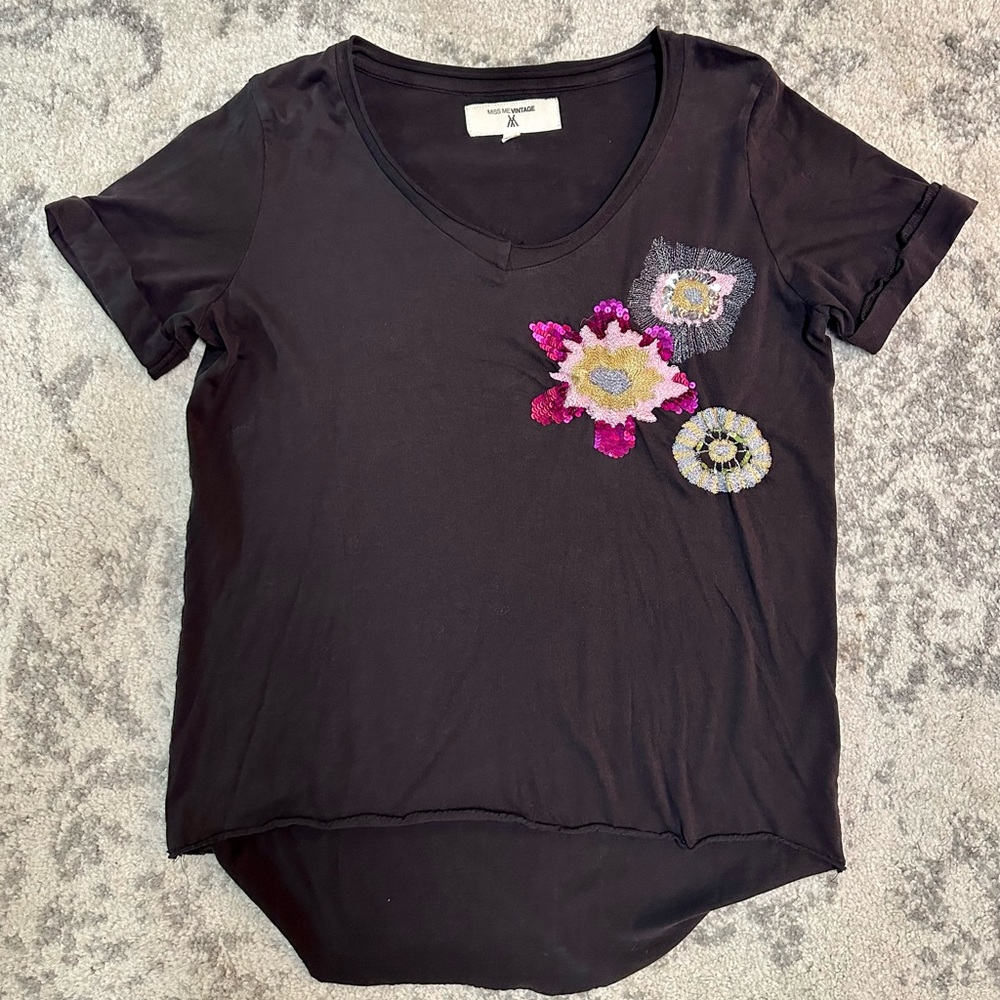 Miss Me Vintage black sequined t shirt, drop tail, size M